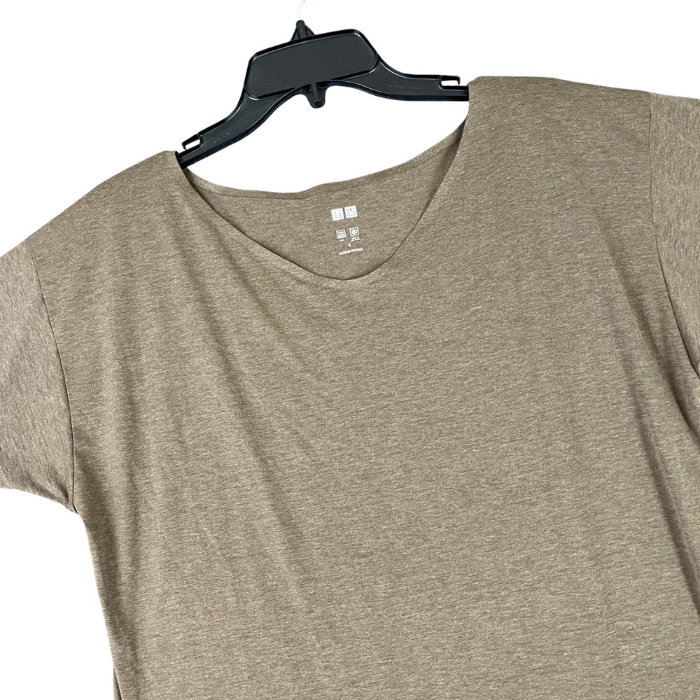 Uniqlo AIRism V-Neck T-Shirt Womens S Short Sleeve Curved Hem Moisture Wicking